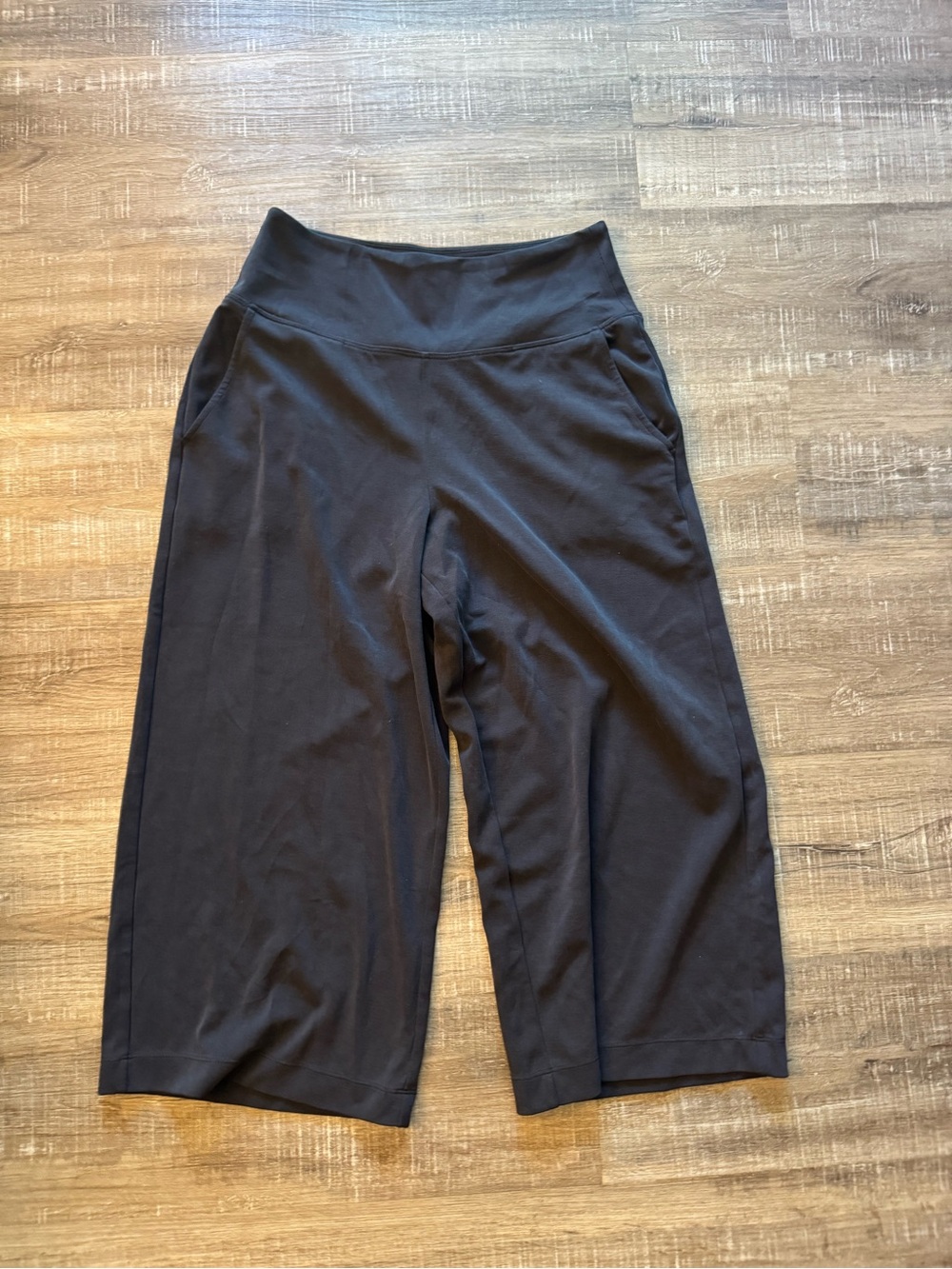 Athleta Wide-Leg Gaucho Yoga Pants